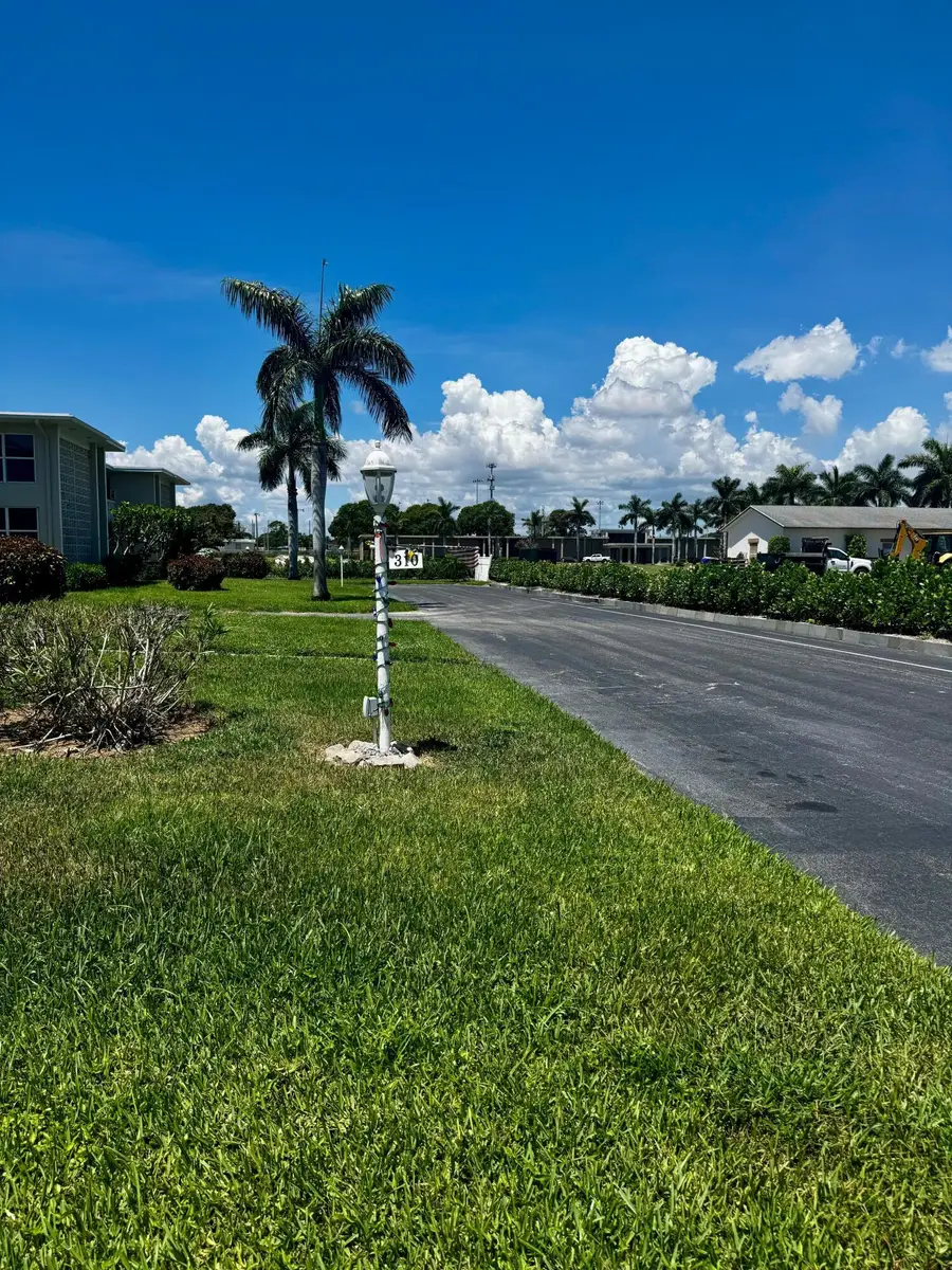 310 N North Boulevard #2A, Boynton Beach, FL 33435 - #2