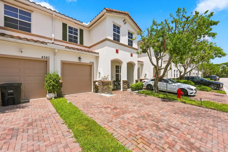 4585 Tara Cove Way, West Palm Beach, FL 33417 - #3