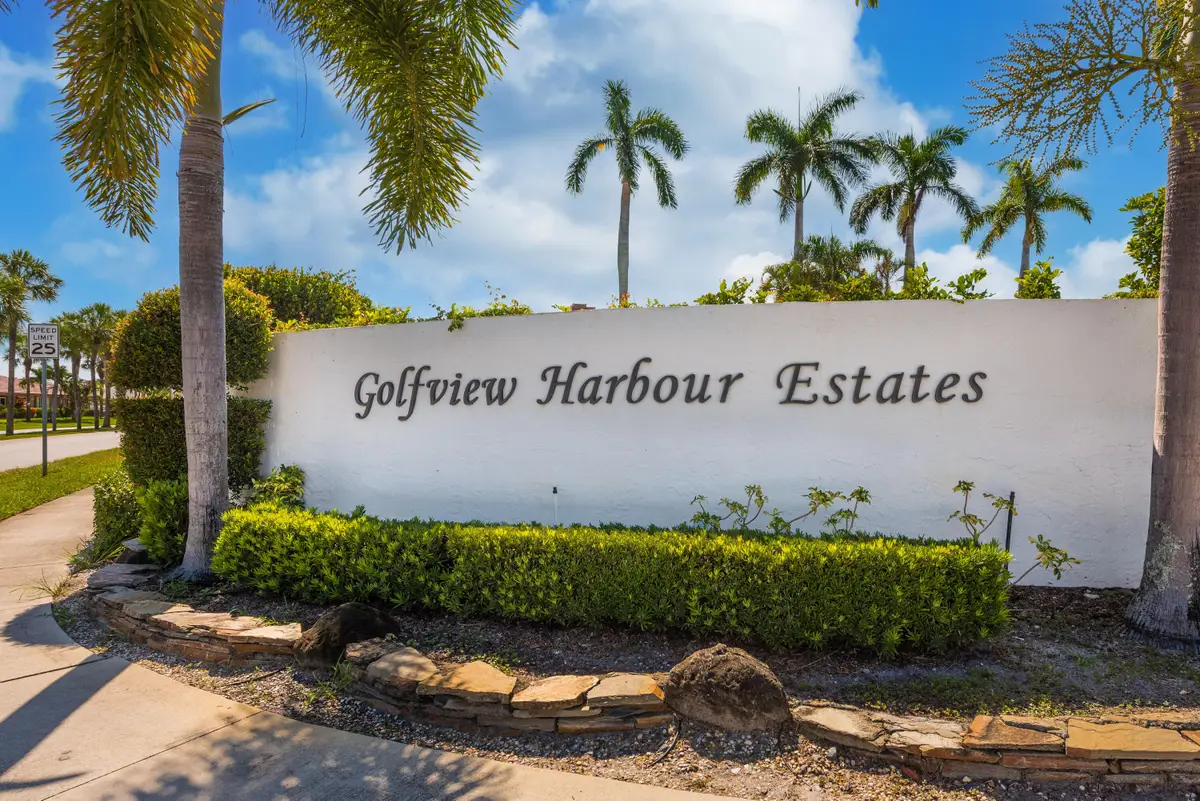 1315 SW 25th Avenue, Boynton Beach, FL 33426 - #1