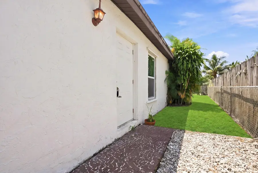 5884 S 38th Street, Greenacres, FL 33463 - #2