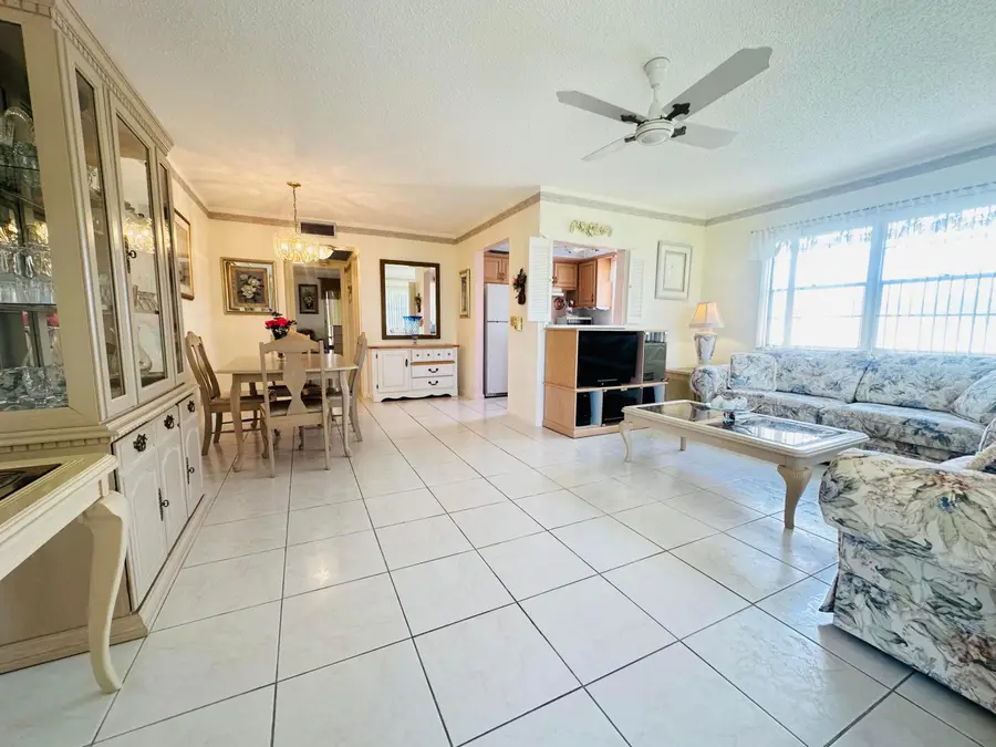 41 Lyndhurst B, Deerfield Beach, FL 33442 - #3