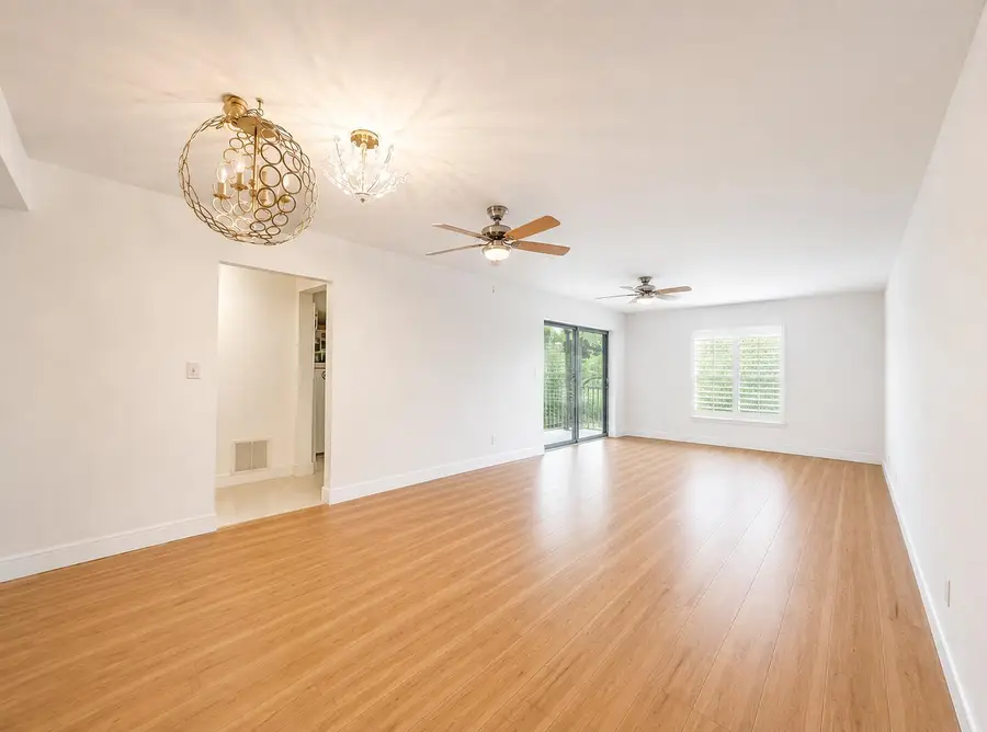 5570 Tamberlane Circle #331, Palm Beach Gardens, FL 33418 - #2