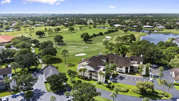 3400 Twin Lakes Terrace #206, Fort Pierce, FL 34951