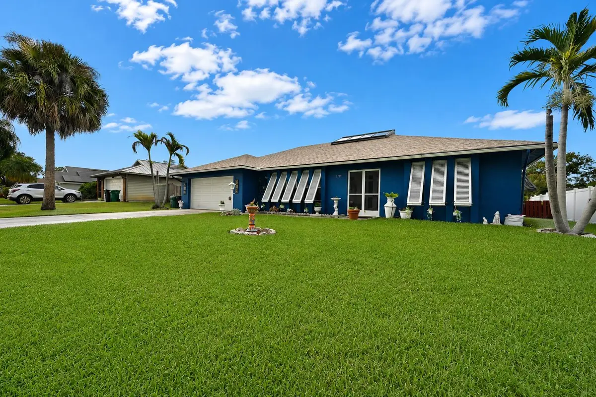 1229 SW Cynthia Street, Port Saint Lucie, FL 34983 - #1