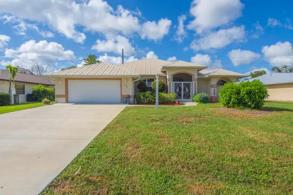 488 Arbor Street, Sebastian, FL 32958