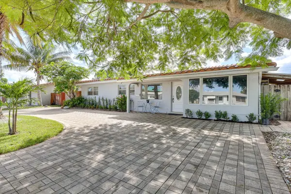 1313 SE 1st Way, Deerfield Beach, FL 33441