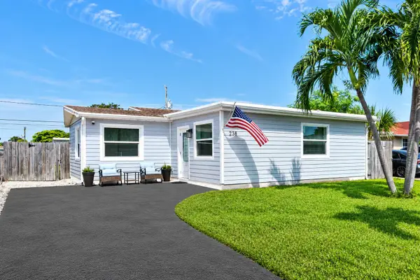 238 SW 10th Avenue, Delray Beach, FL 33444