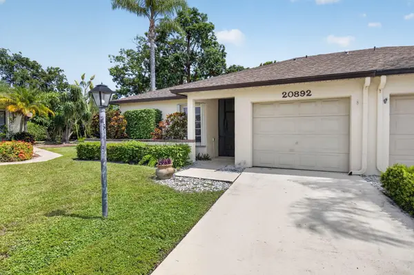 20892 Concord Green Drive E, Boca Raton, FL 33433