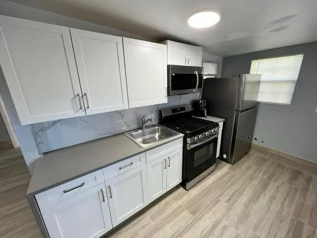 4040 NE 12th Terrace, Pompano Beach, FL 33064 - #1