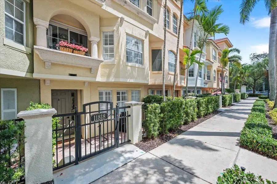 11818 Valencia Gardens Avenue, Palm Beach Gardens, FL 33410 - #2