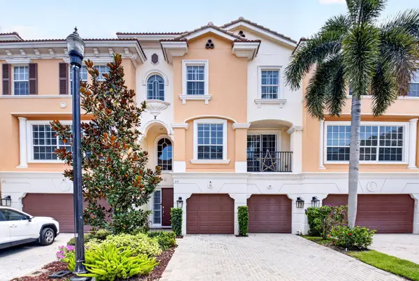 612 NE Francesca Lane, Boca Raton, FL 33487
