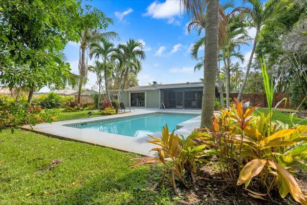2488 NW South Manor Avenue, Stuart, FL 34994