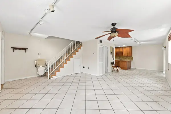 3203 Mcdonald Street #3203, Miami, FL 33133