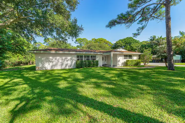 8645 Square Lake Drive, Palm Beach Gardens, FL 33418