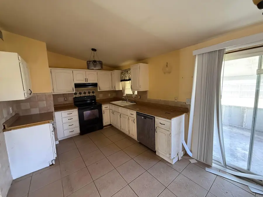 116 SE Camino Street, Port Saint Lucie, FL 34952 - #3