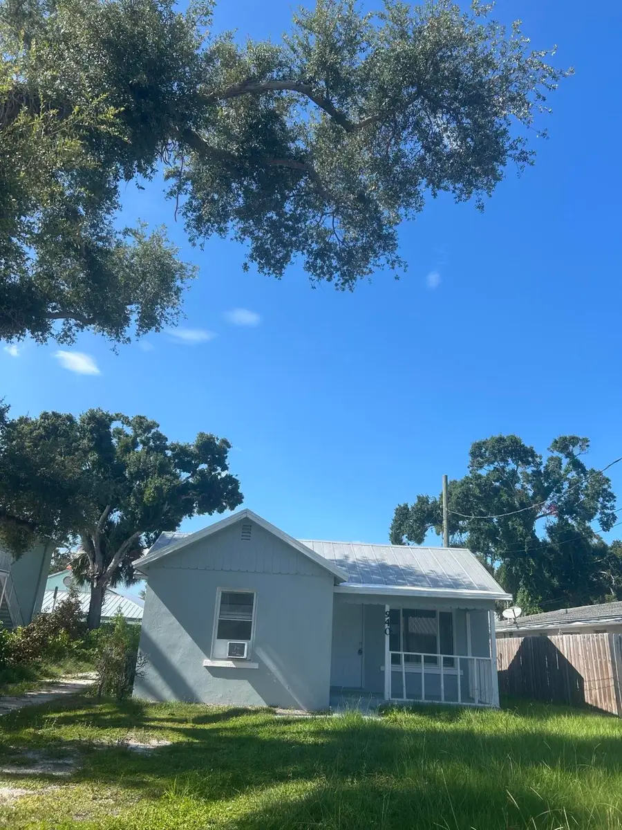940 19th Street, Vero Beach, FL 32960 - #2
