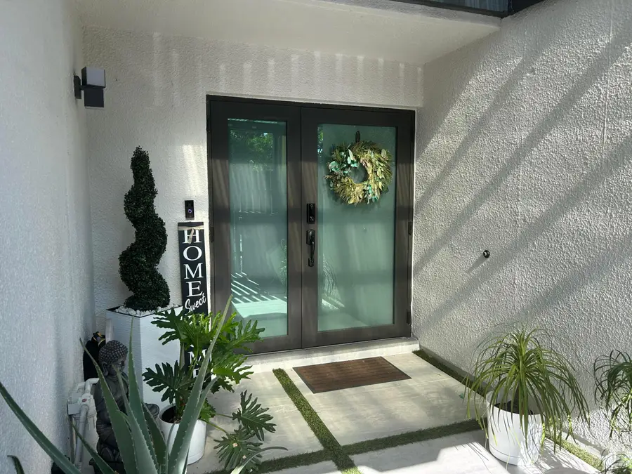1390 E Golfview Drive, Pembroke Pines, FL 33026 - #3