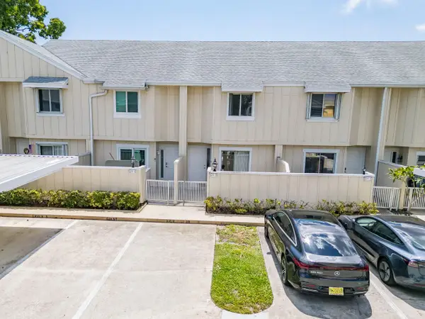 6207 Riverwalk Lane #5, Jupiter, FL 33458
