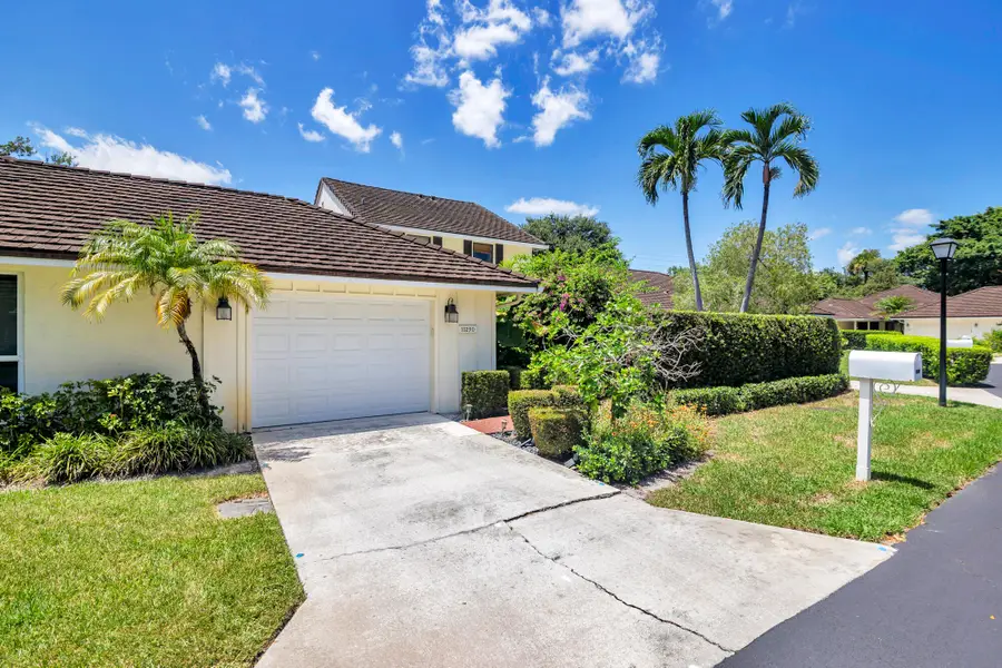 11290 Glen Oaks Court, North Palm Beach, FL 33408 - #2