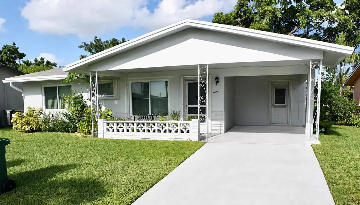 4405 NW 48th Avenue, Tamarac, FL 33319 - #1