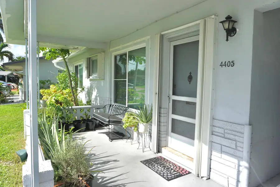 4405 NW 48th Avenue, Tamarac, FL 33319 - #2