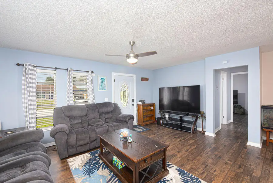 1337 SE Roanoke Street, Port Saint Lucie, FL 34952 - #3