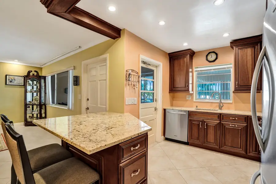 2121 NE 68th Street #202, Fort Lauderdale, FL 33308 - #3