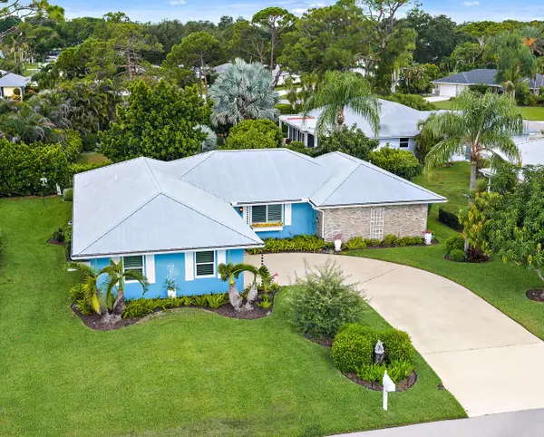 18334 SE Tee Lane, Tequesta, FL 33469