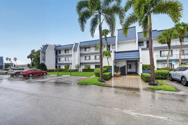 4483 Luxemburg Court #103, Lake Worth, FL 33467