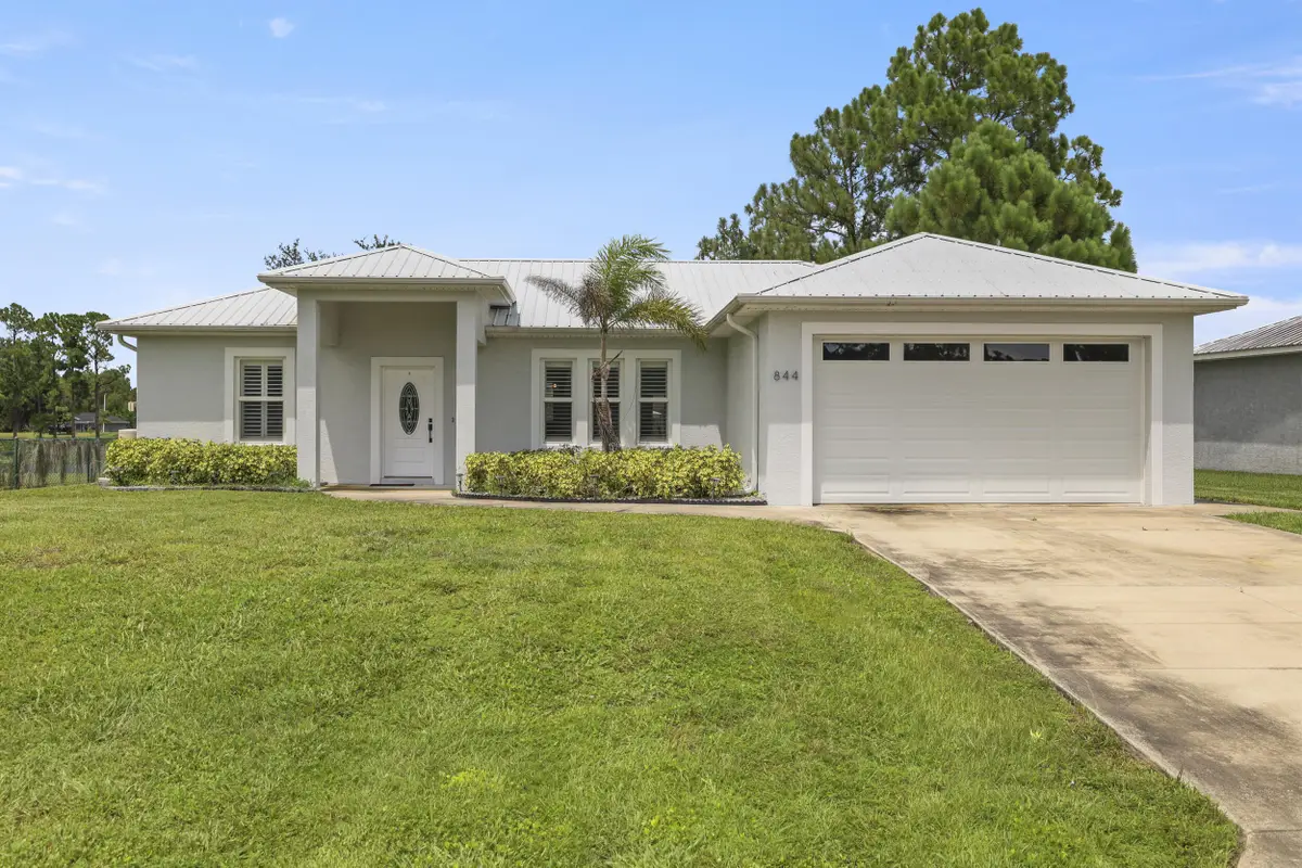 844 Lake Betty Drive, Lake Placid, FL 33852 - #1