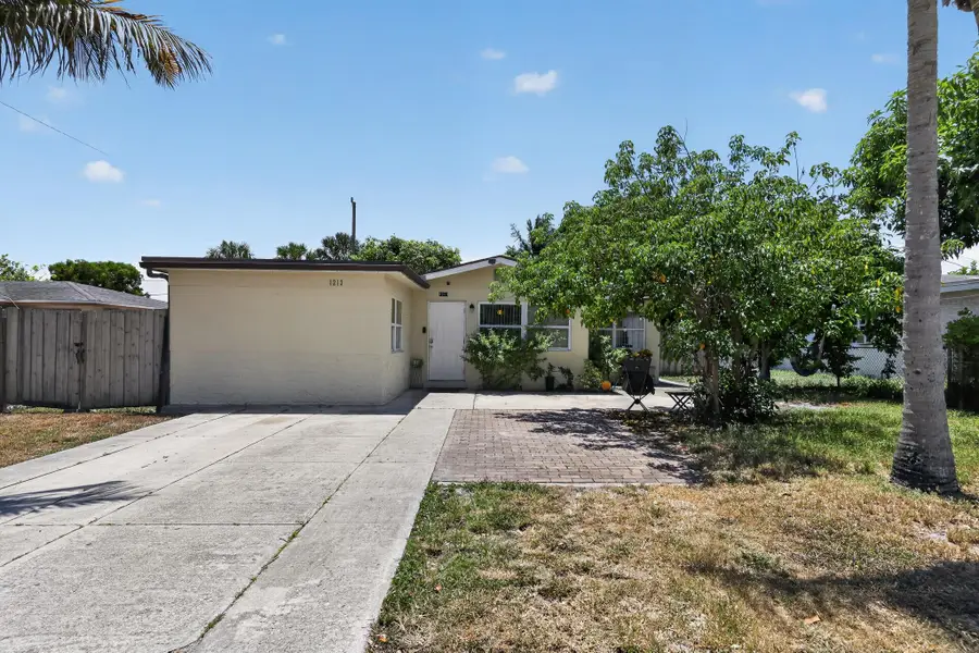 1213 14th Avenue S, Lake Worth Beach, FL 33460 - #3