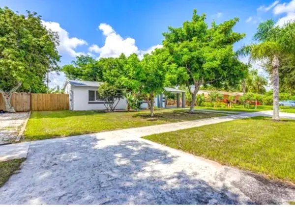 512 Bayberry Drive, Lake Park, FL 33403