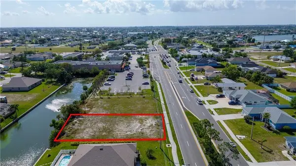 136 Nicholas Parkway W, Cape Coral, FL 33990