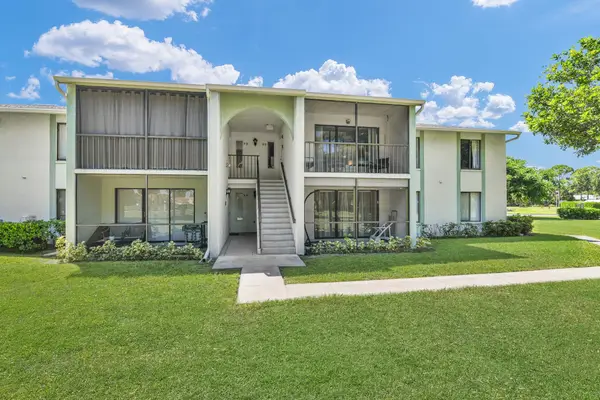 3744 Savoy Lane #E2, West Palm Beach, FL 33417