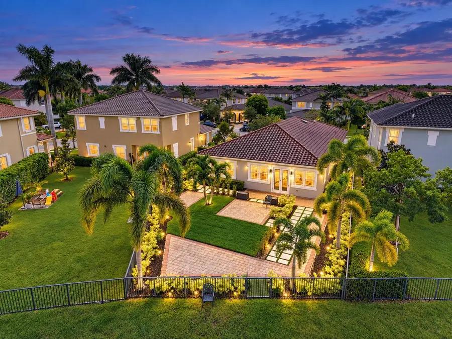 8561 Lakeside Bend, Parkland, FL 33076 - #2