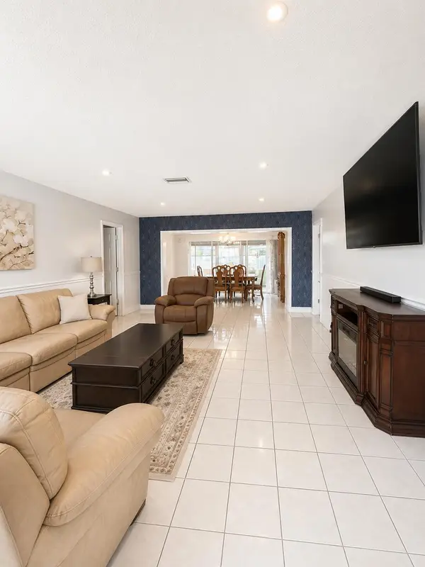 10720 NW 26th Place, Sunrise, FL 33322