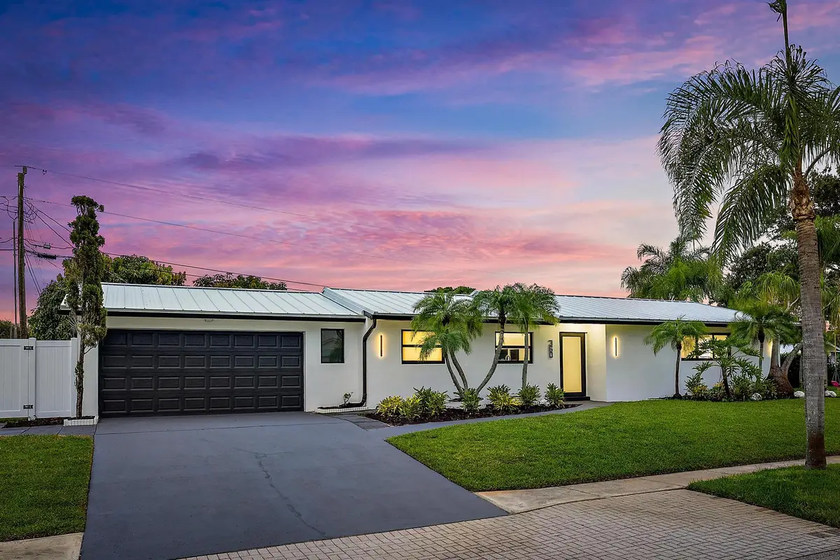 360 Saturn Avenue, Tequesta, FL 33469 - #1