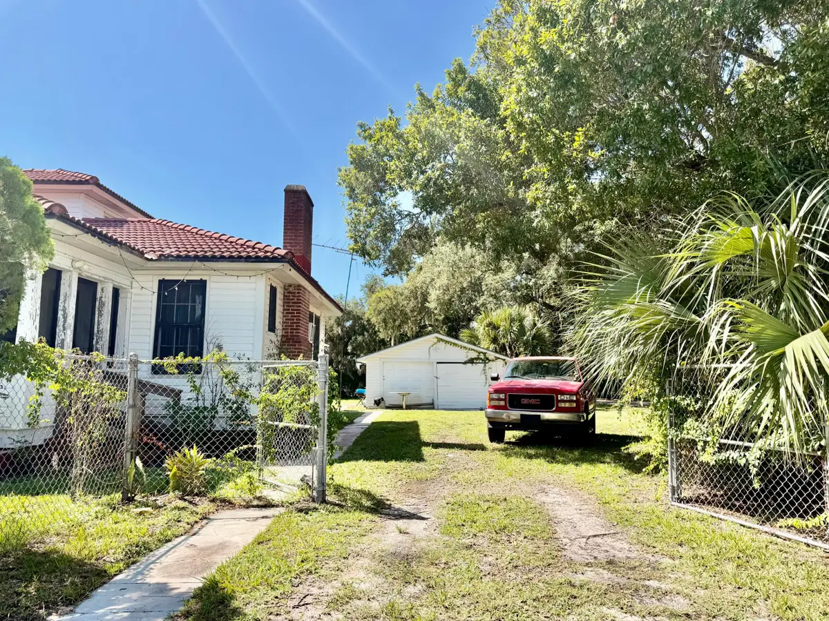202 SE 4th Street, Okeechobee, FL 34974 - #1