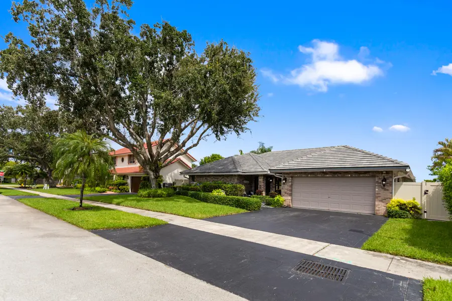 14251 Appalachian Trail, Davie, FL 33325 - #2