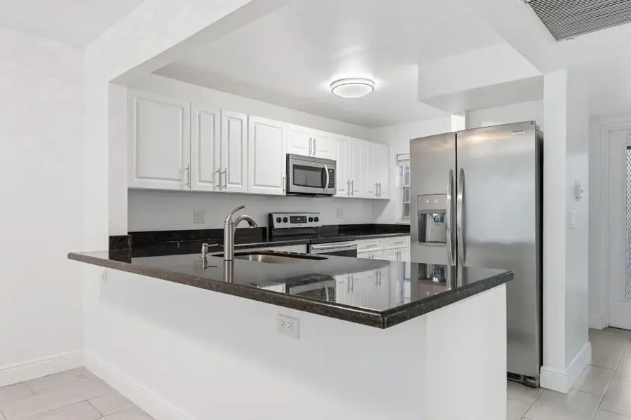 9325 Lagoon Place, Davie, FL 33324 - #3