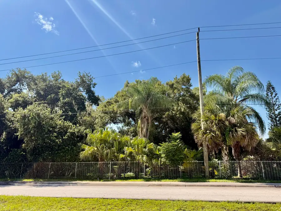 304 SE 4th Street, Okeechobee, FL 34974 - #2