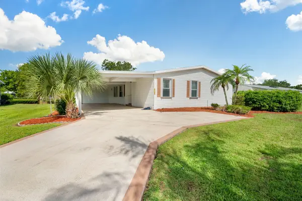 8185 14th Hole Drive, Port St Lucie, FL 34952