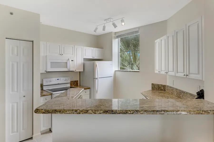 630 S Sapodilla Avenue S #411, West Palm Beach, FL 33401 - #3