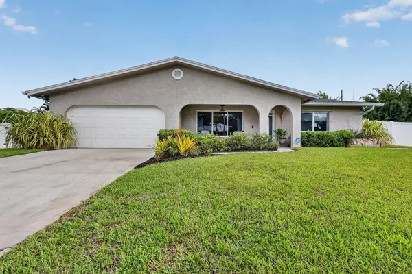 2381 SE Delano Road, Port St Lucie, FL 34952