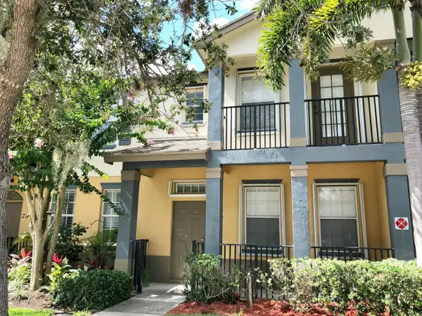 2089 SE Glen Ridge Drive, Port St Lucie, FL 34952