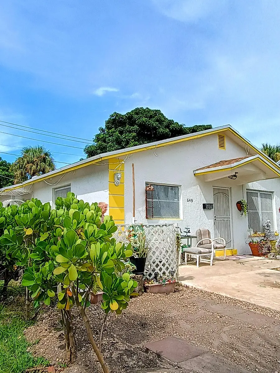 649 58th Street, West Palm Beach, FL 33407 - #2