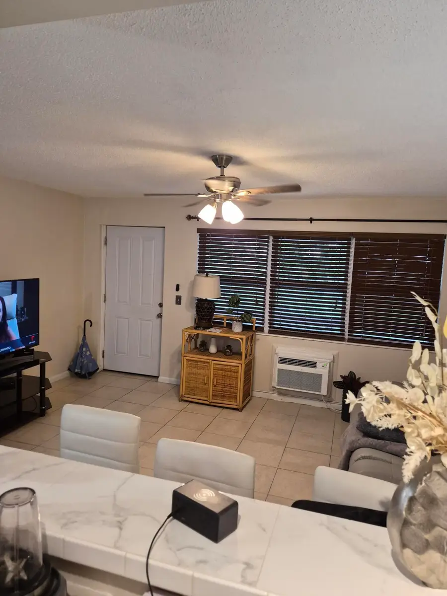 214 Cambridge #I, West Palm Beach, FL 33417 - #3