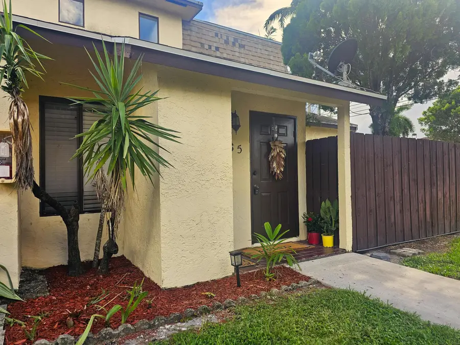 2985 Genoa Place #2985, West Palm Beach, FL 33406 - #2