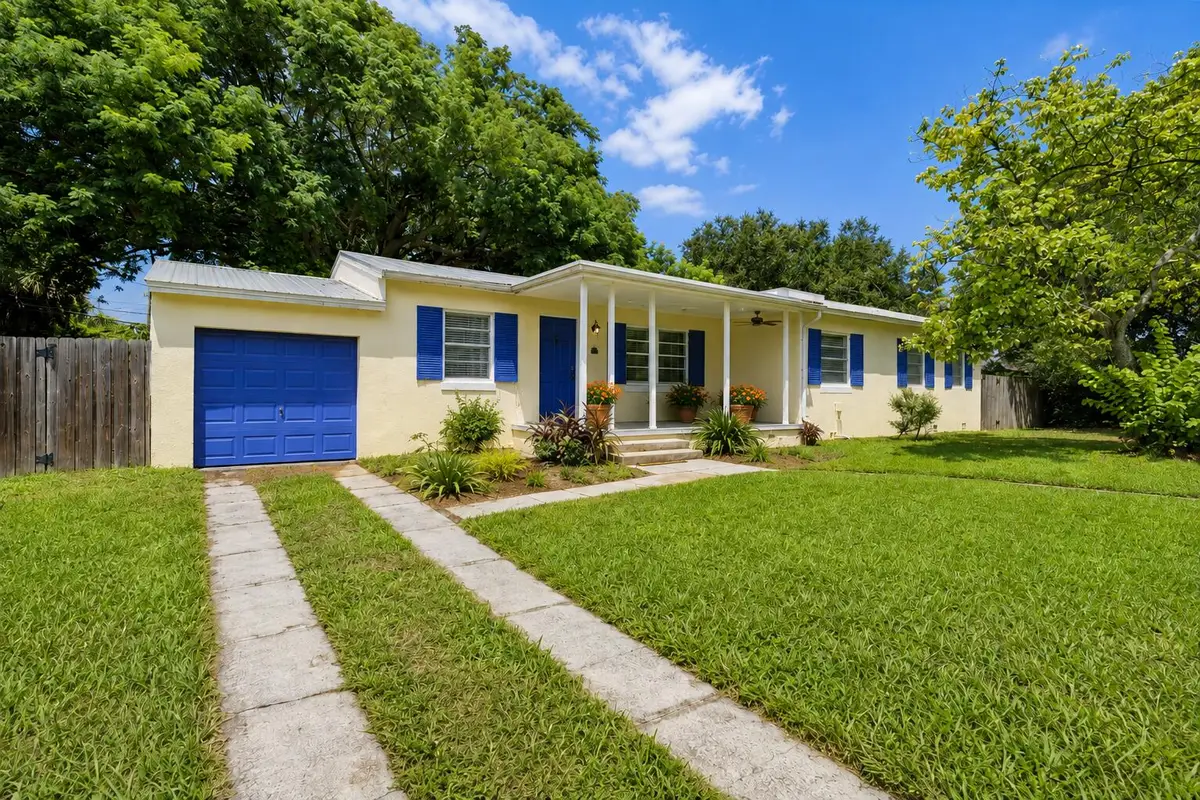 1054 Trinidad Avenue, Fort Pierce, FL 34982 - #1
