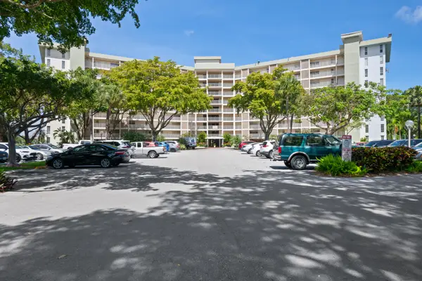 3051 N Course Drive #211, Pompano Beach, FL 33069